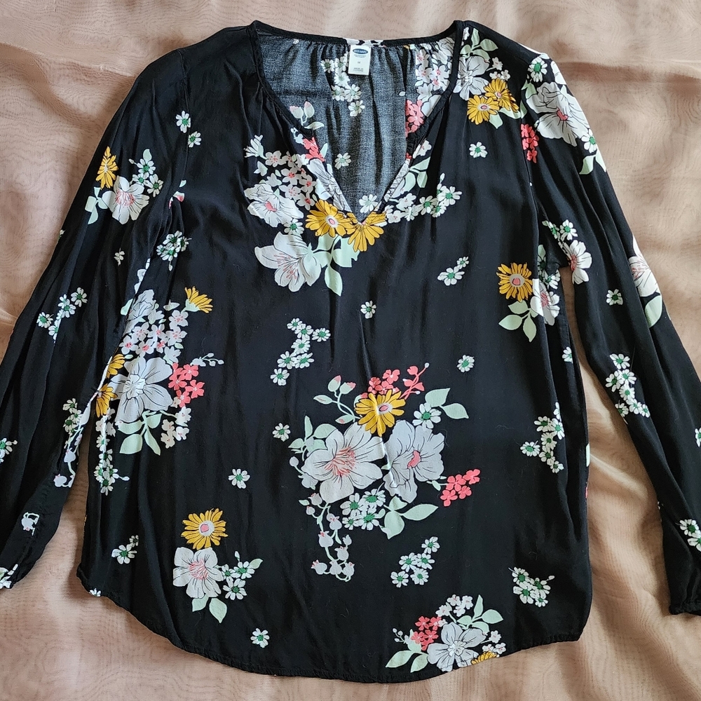 Pre-loved Old Navy Floral Tunic Top